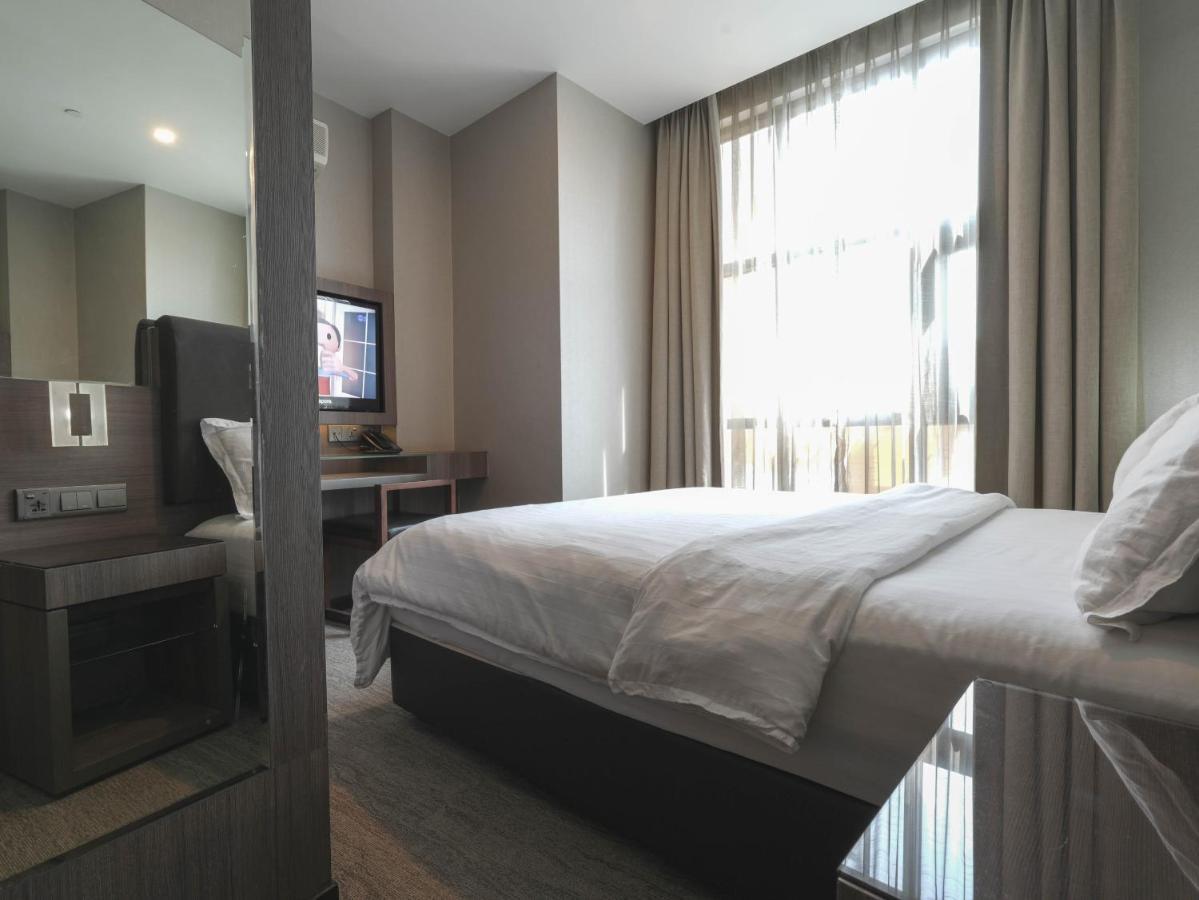 Amrise Hotel Kitchener Singapore Esterno foto