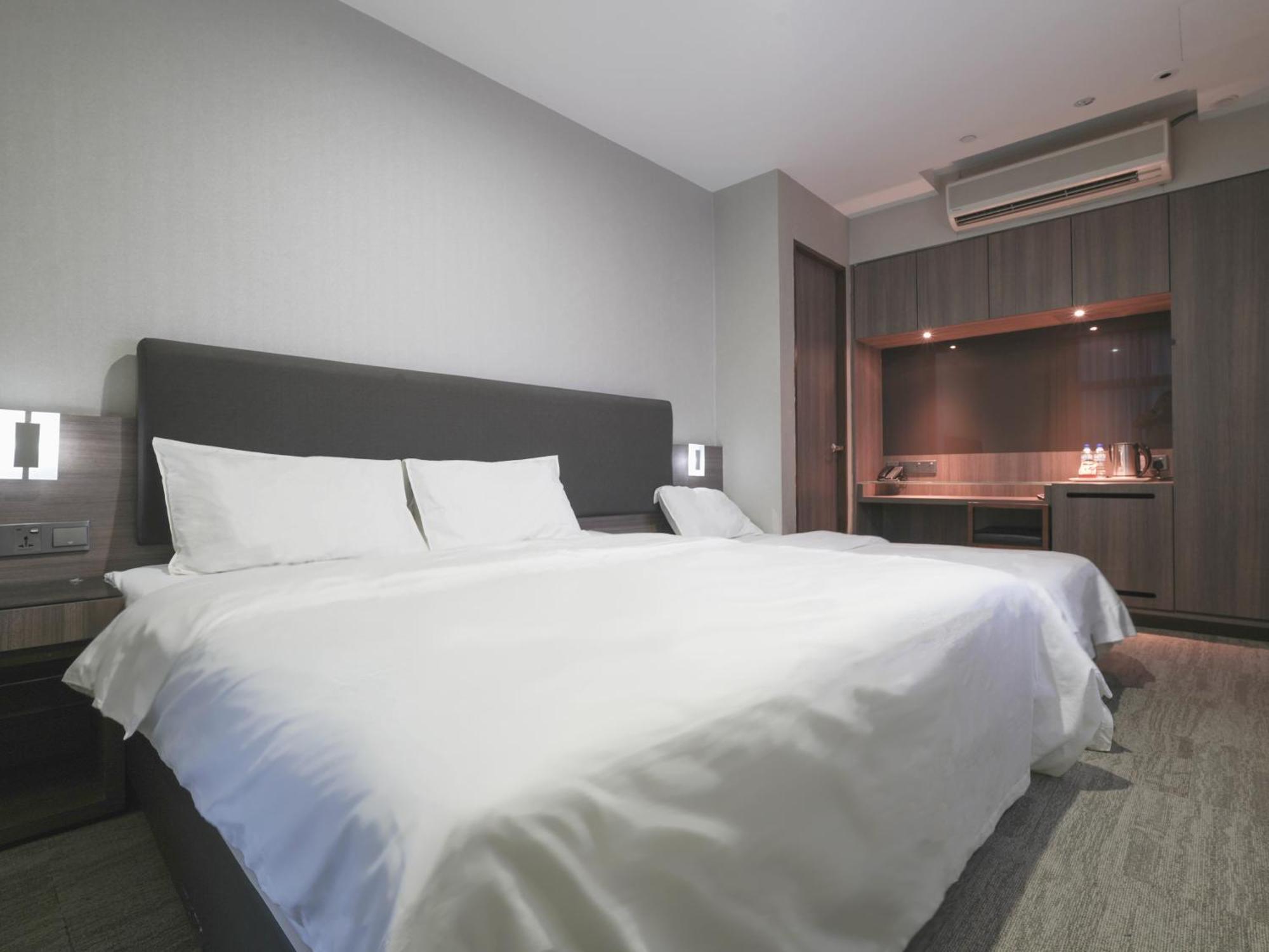 Amrise Hotel Kitchener Singapore Esterno foto